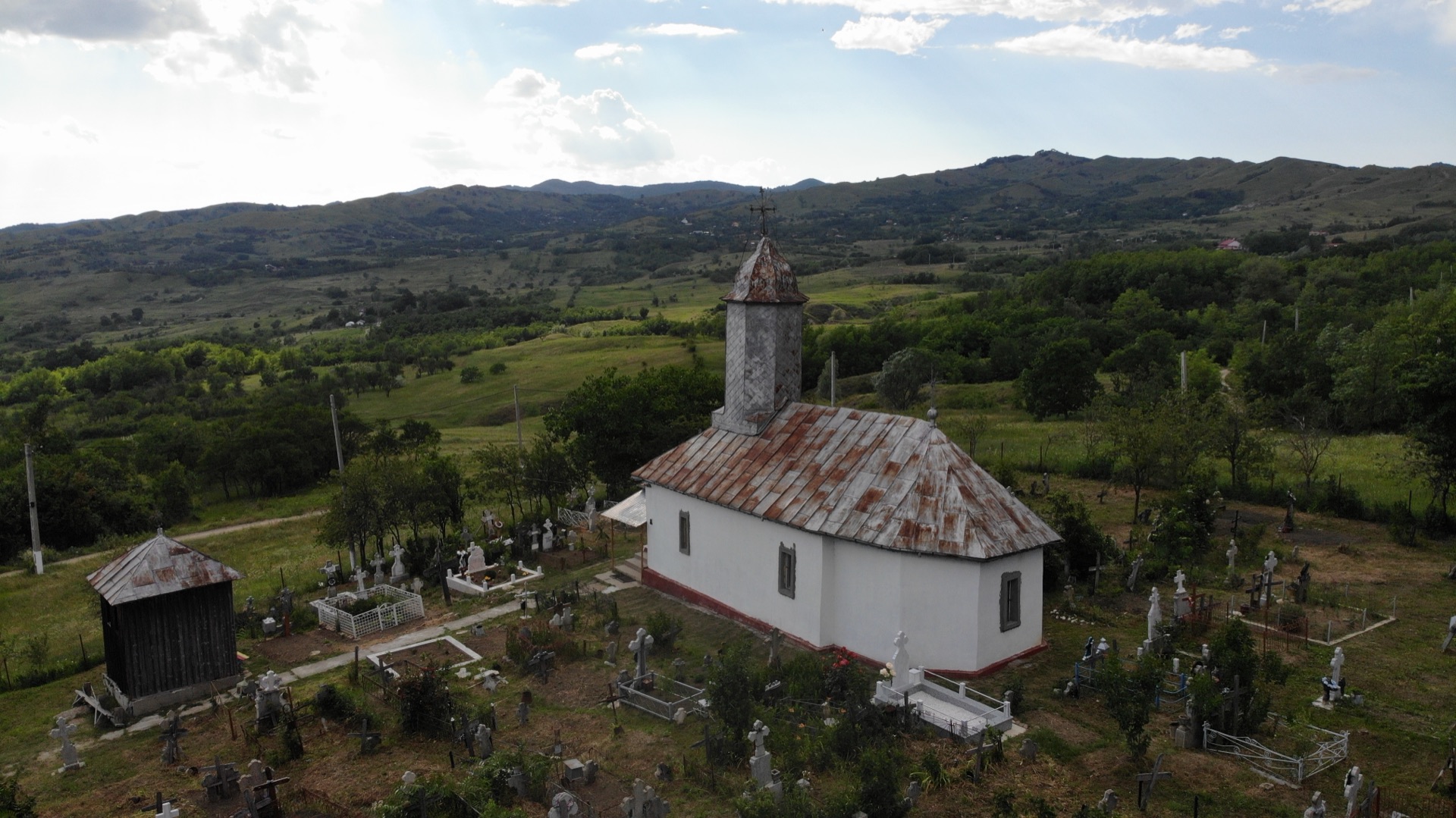 Biserica din Deleni, altă perspectivă