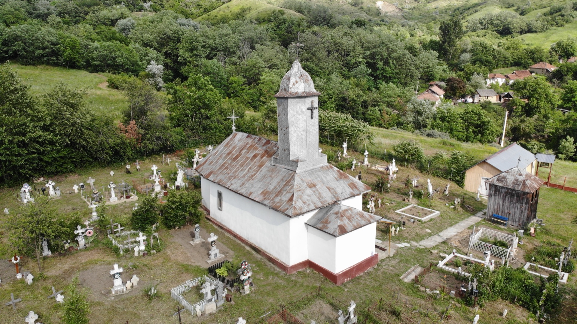 Biserica din Deleni, ansamblu