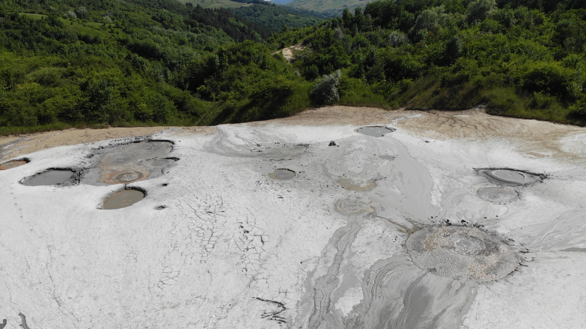 Fierbătorile de la Beciu, ansamblu